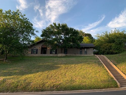 1033 Wedgewood Dr, Woodway, TX, 76712-3722 | Card Image