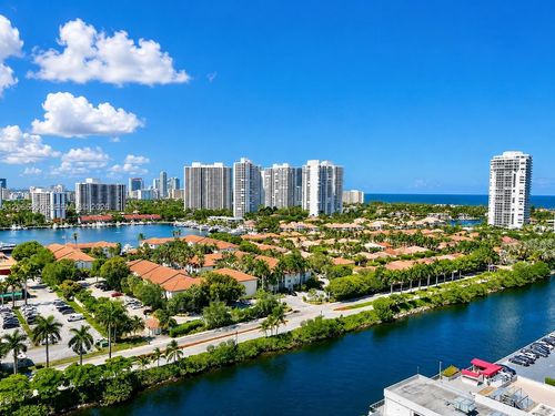 401-3675 N Country Club Dr, Aventura, FL, 33180-1705 | Card Image