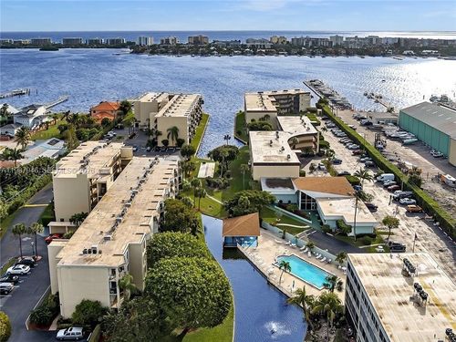 apt-303-200 Waterway Dr S, Lantana, FL, 33462-1831 | Card Image