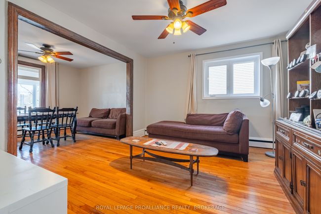445 Alfred St, House other with 4 bedrooms, 2 bathrooms and 3 parking in Kingston ON | Image 12