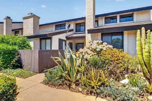 1302 W Apricot, Lompoc, CA, 93436 | Card Image
