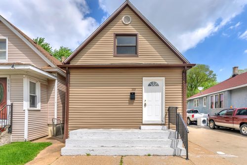 1113 Sibley St, Hammond, IN, 46320-1652 | Card Image