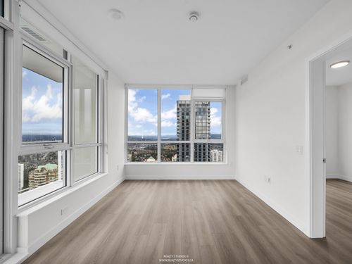 3501-6075 Wilson Avenue, Burnaby, BC, V5H2R5 | Card Image