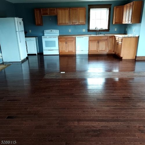 a-196 Foul Rift Rd, Belvidere, NJ, 07823-2822 | Card Image