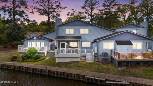 2 Harbour Walk, New Bern, NC, 28562-8902 | Card Image