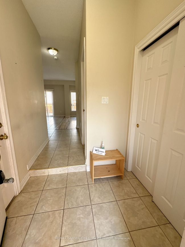 25 Chloe St, House attached with 3 bedrooms, 2 bathrooms and 1 parking in Saint Catharines ON | Image 5