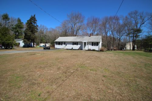 12 Santos Ct, Hanson, MA, 02341-2083 | Card Image