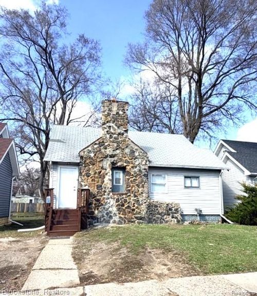 671 E Mansfield Ave, Pontiac, MI, 48340-2947 | Card Image