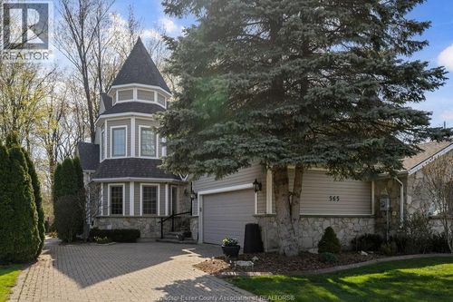 565 Gold Coast Dr, Amherstburg, ON, N9V4B2 | Card Image
