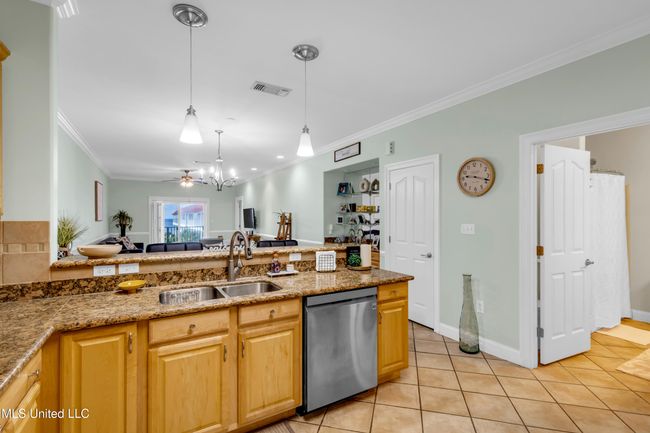 1453EBeachBlvd-7 | Image 7