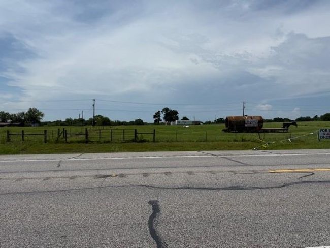 25290 Highway 105 W, Home with 3 bedrooms, 2 bathrooms and null parking in Montgomery TX | Image 26