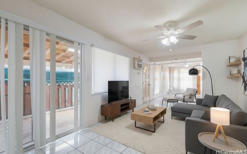 94-155 Maaniani Way, Waipahu, HI, 96797-4546 | Card Image