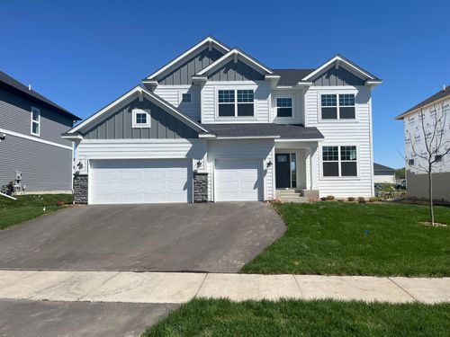 986 Big Woods Dr, Delano, MN, 55328-4404 | Card Image