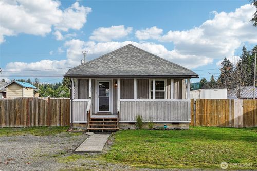 121 3rd St Nw, Carbonado, WA, 98323-3003 | Card Image