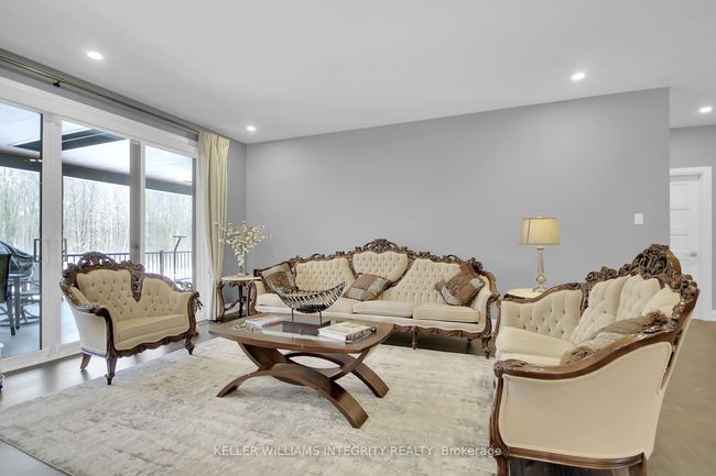 139 St Thomas Rd, House other with 6 bedrooms, 4 bathrooms and 11 parking in Vars ON | Image 7