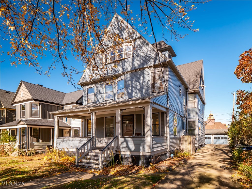 6110 W Clinton Ave, Cleveland, OH 44102