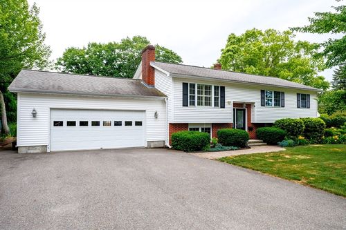 9 Crystal Ave, Leominster, MA, 01453-2407 | Card Image