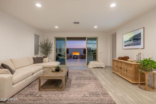 2179 W Burnside Trl, Phoenix, AZ, 85085-8114 | Card Image