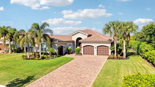 7754 Maywood Crest Dr, Palm Beach Gardens, FL, 33412-2477 | Card Image