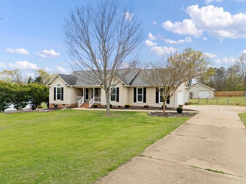 457 Cresthaven Dr, Boiling Springs, SC, 29316-5766 | Card Image