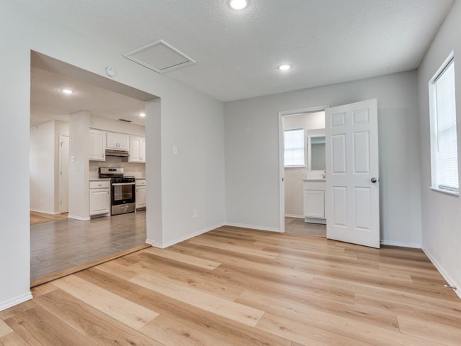 1810 Running River Rd, House other with 3 bedrooms, 3 bathrooms and null parking in Garland TX | Image 9