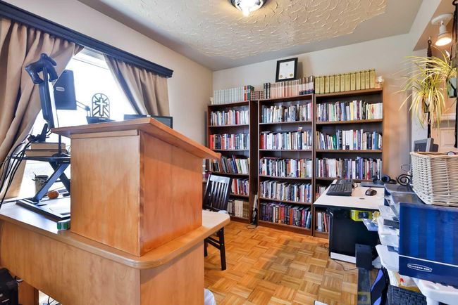 3.43 Acres, House other with 4 bedrooms, 3 bathrooms and null parking in Raymond AB | Image 19
