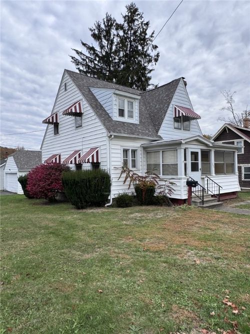 102 Bank St, Smethport, PA, 16749-1504 | Card Image