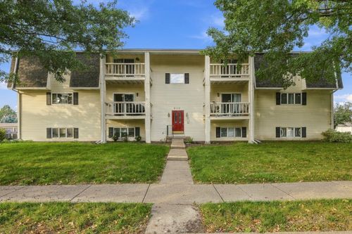 2a-800 E Iowa Street, Eldridge, IA, 52748 | Card Image