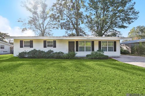 9046 Kingcrest Pkwy, Baton Rouge, LA, 70810-4045 | Card Image