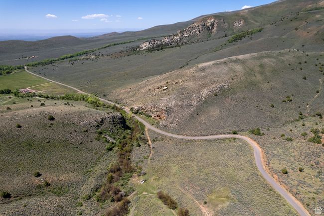 Mountain view with rural landscape | Image 8