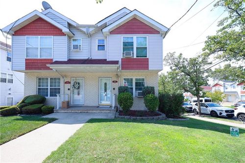 490 Collfield Ave, Staten Island, NY, 10314-6832 | Card Image