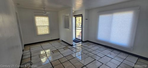 9331 Marlowe St, Detroit, MI, 48228-2339 | Card Image