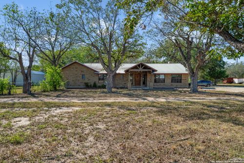 15326 Gross Ln, La Coste, TX, 78039-9403 | Card Image