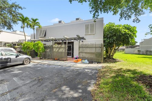 1431 Nw 112th Ter, Pembroke Pines, FL, 33026-2649 | Card Image