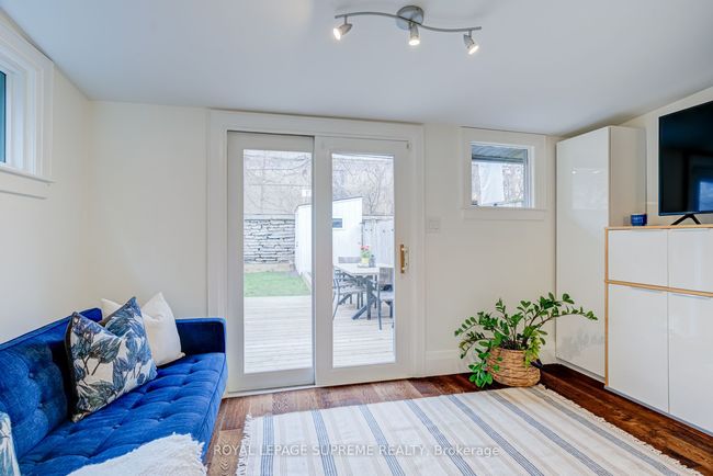 36 Walpole Ave, House attached with 4 bedrooms, 2 bathrooms and null parking in Toronto ON | Image 20