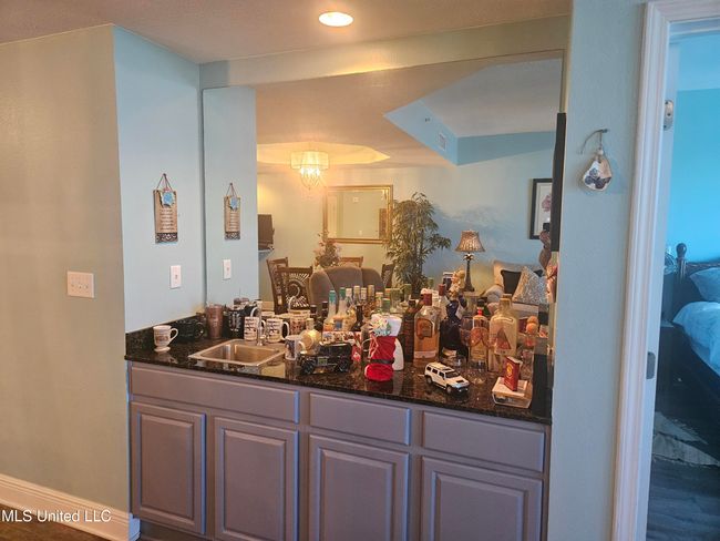 Wet Bar | Image 5