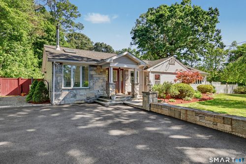 5 Caddy Road, Norwalk, CT, 06851 | Card Image