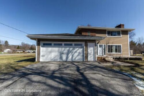 2251 E Stewart Rd, Midland, MI, 48640-8938 | Card Image