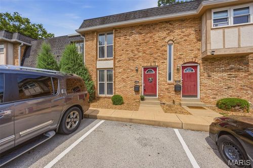 1117-1117 Rue La Ville Walk, Saint Louis, MO, 63141-6209 | Card Image
