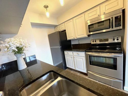 1405-18519 Egret Bay Blvd, Houston, TX, 77058-3353 | Card Image