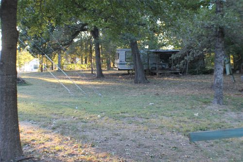 111 Daniel Dr, Mabank, TX, 75156-8422 | Card Image