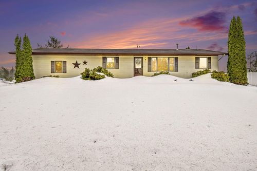 301 Ragen Bogen Dr, Gaylord, MI, 49735-9414 | Card Image