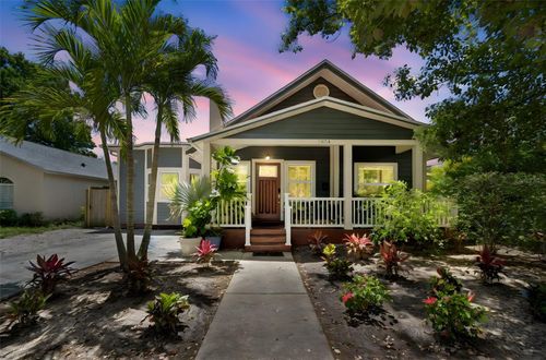 1024 16th Ave N, ST PETERSBURG, FL, 33704-4126 | Card Image