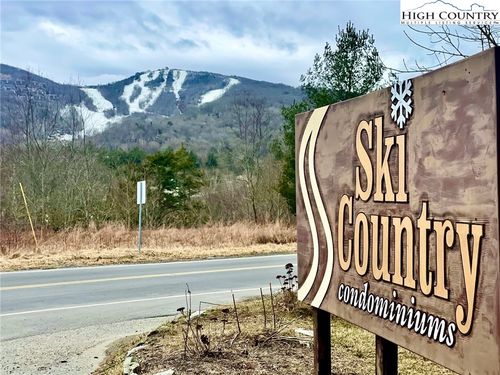 c-76 Creekside Dr, Banner Elk, NC, 28604-8499 | Card Image