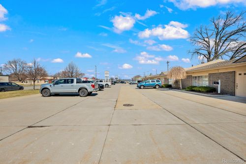 28018 Harper Ave, Saint Clair Shores, MI, 48081-1562 | Card Image