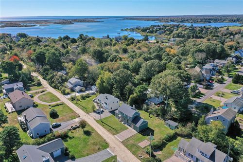 130 Pequot Dr, Charlestown, RI, 02813-2131 | Card Image