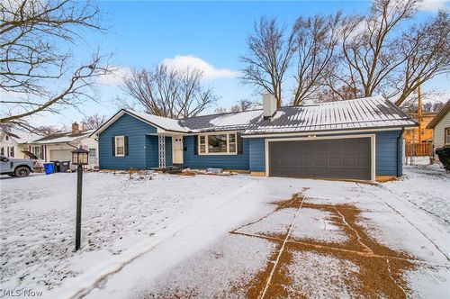 390 Ridgefield Ave, Boardman, OH, 44512-3117 | Card Image