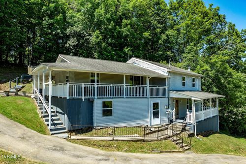 10590 Oak Grove Road, Bristol, VA, 24202 | Card Image