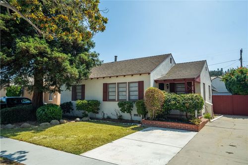 2151 Euclid Ave, Long Beach, CA, 90815-2610 | Card Image