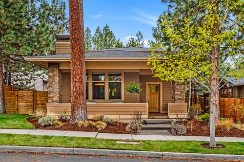 2323 Nw High Lakes Loop, Bend, OR, 97703-7056 | Card Image